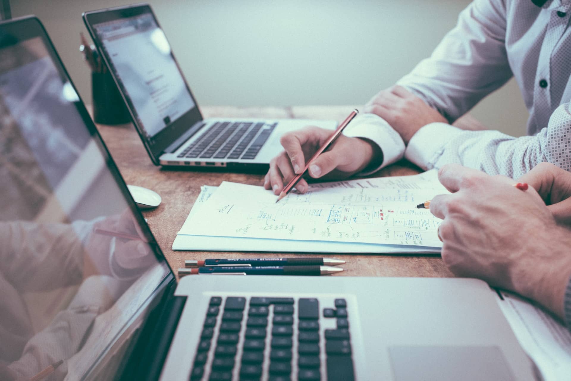 Avocats fiscaliste sur un dossier